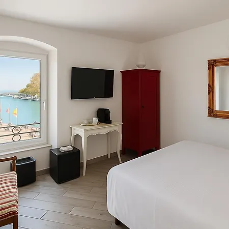 Hotel Relais Al Porto Peschiera del Garda Exterior foto